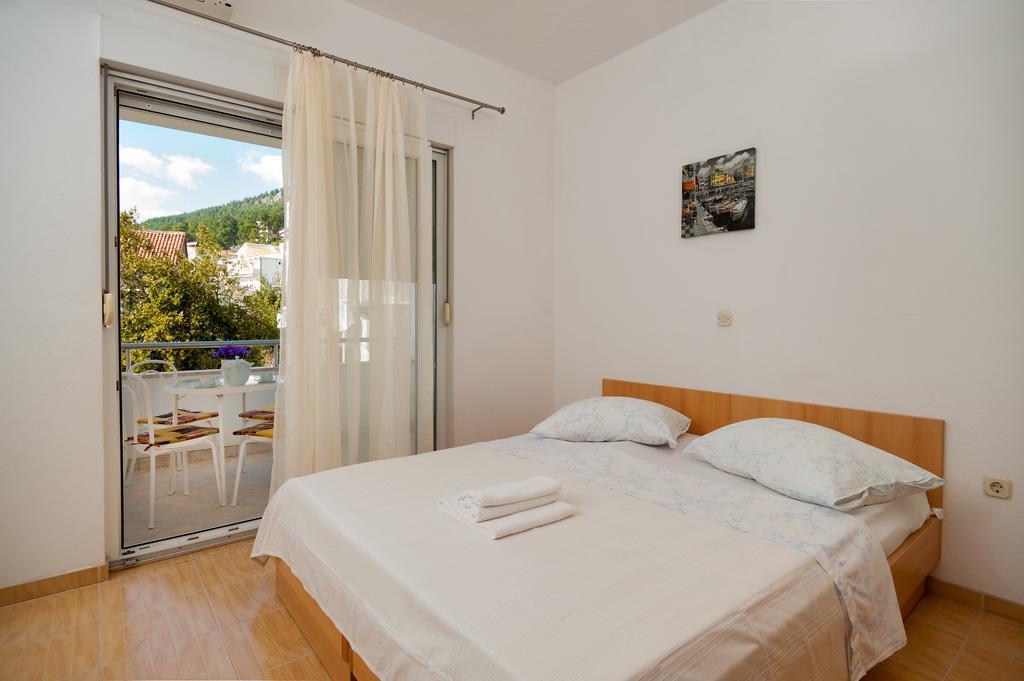 House Marta Apartment *