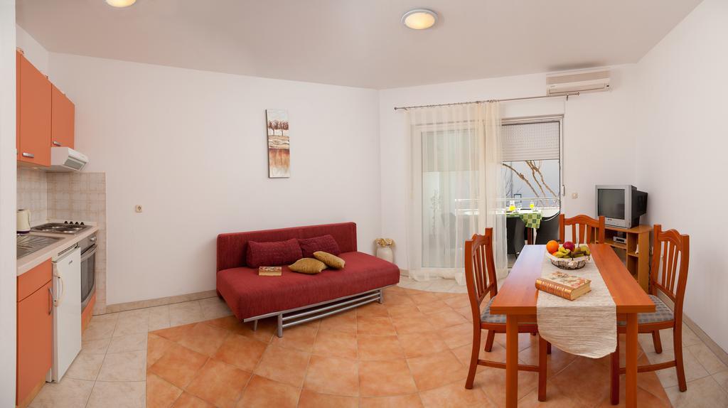 Apartment House Marta